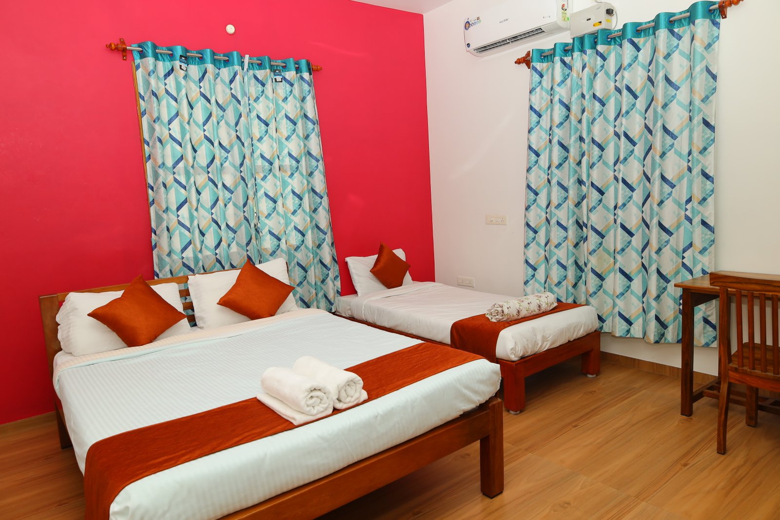 Room near Auroville at La Villa Le Bonheur